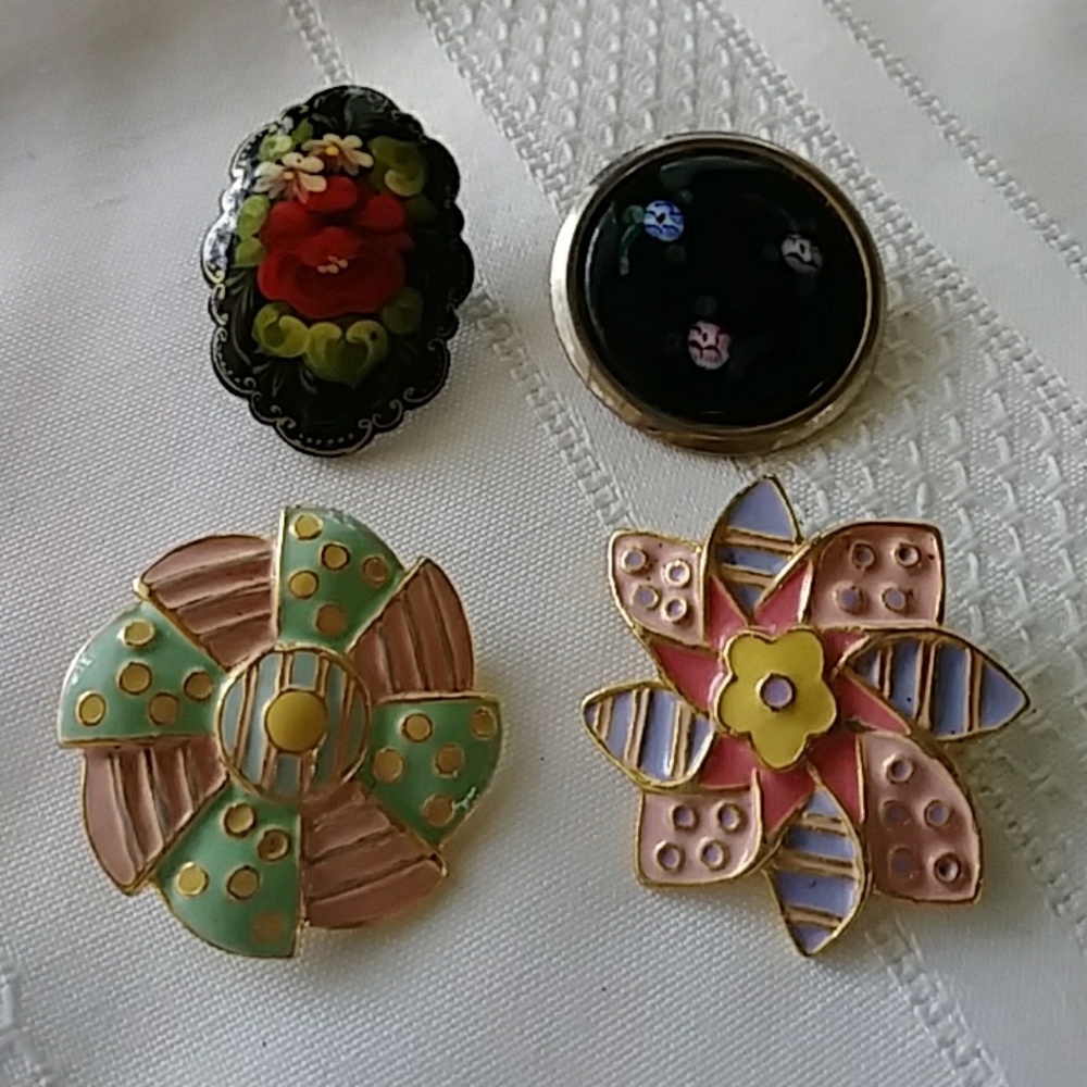 4 Vintage Brooches
